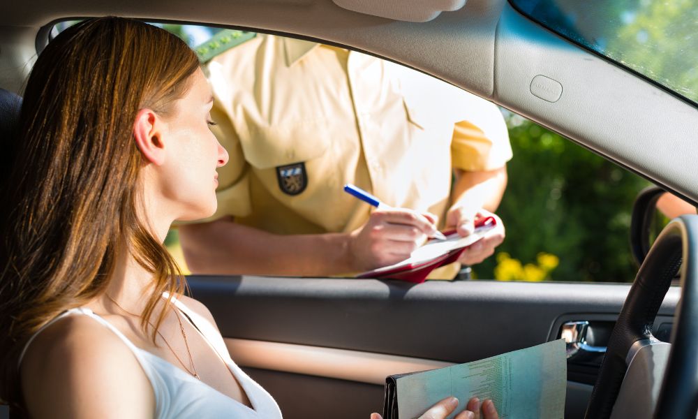 Cómo reducir la probabilidad de recibir una multa en carretera
