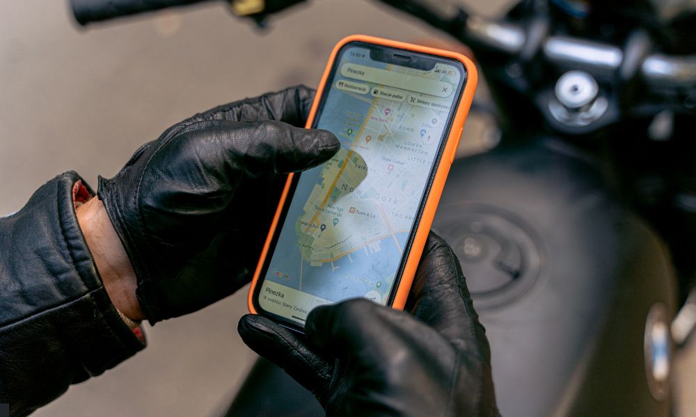 utilizar aplicaciones móviles para planificar rutas más eficientes